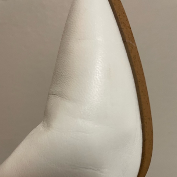 Splendid “Niva” White Leather Pointed Toe Ankle Booties - Picture 11 of 11